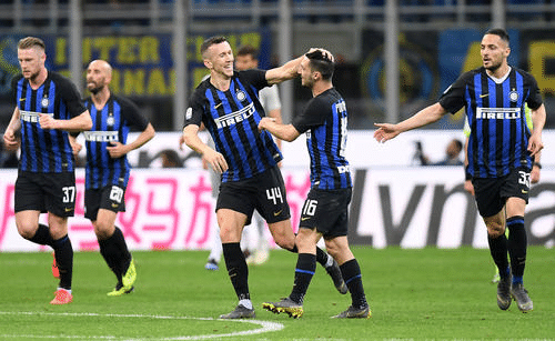 巴萨成功引 巴萨成功引